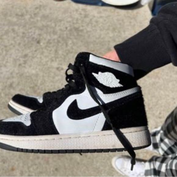 Jordan 1 Retro High Twists - Picture 2 of 7